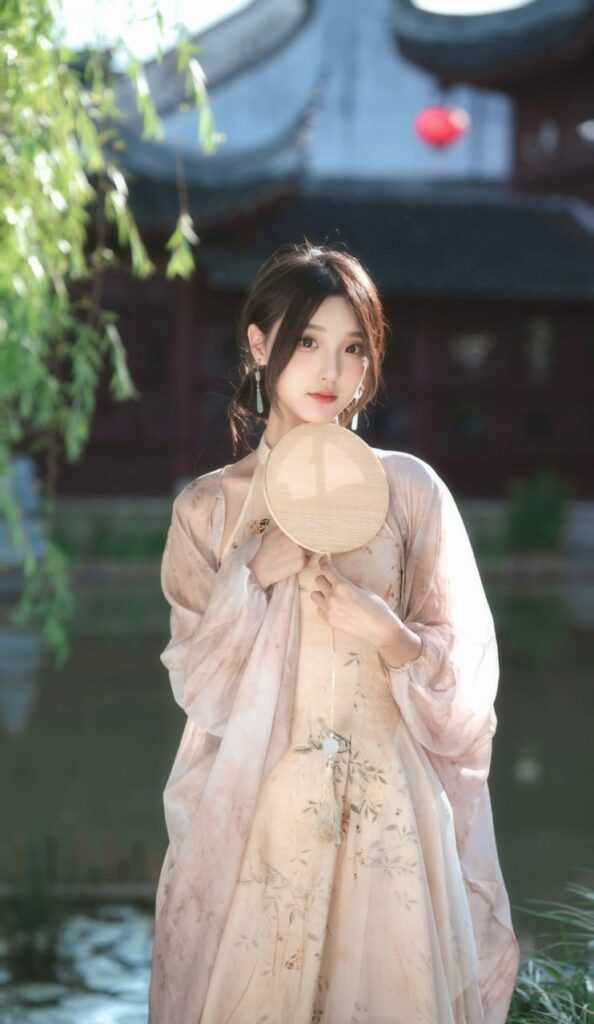 包养与陪伴经济